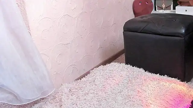 lililiana online show from July 2026 07:42:02 AM