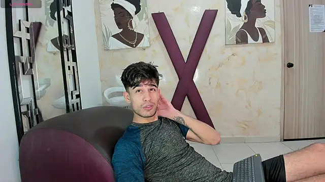 Snapshot of LUCKY_BOX2026 chatting on July 2026 01:45:01 PM LUCKY BOX2026 online show from July 2026 01:45:01 PM
