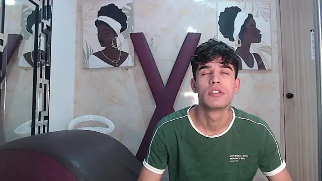 Snapshot of LUCKY_BOX2026 chatting on August 2026 01:31:02 PM LUCKY BOX2026 online show from August 2026 01:31:02 PM