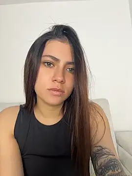EmilyCxx online show from May 2026 12:07:02 AM