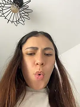Snapshot of EmilyCxx chatting on July 2026 12:03:01 AM EmilyCxx online show from July 2026 12:03:01 AM