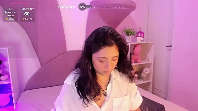 Snapshot of Chloethompson_ chatting on June 2026 07:55:02 PM Chloethompson online show from June 2026 07:55:02 PM