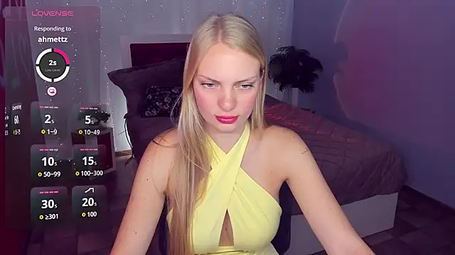 Snapshot of NancyGlamour chatting on June 2026 11:16:02 AM NancyGlamour online show from June 2026 11:16:02 AM