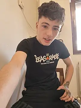denysio89 online show from May 2026 05:57:02 AM