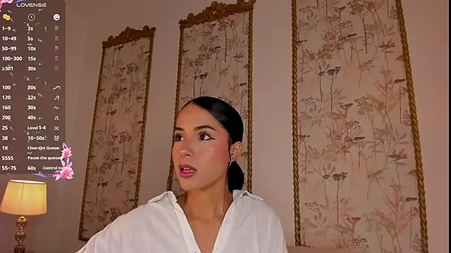 Snapshot of sara_castro24_ chatting on July 2026 08:52:01 PM sara castro24 online show from July 2026 08:52:01 PM