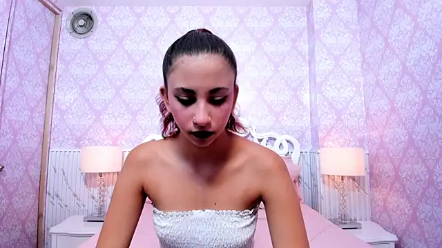 Miabloom19  online show from June 2026 11:14:02 PM