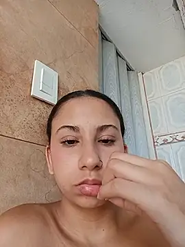 Miabloom19  online show from June 2026 07:20:01 PM
