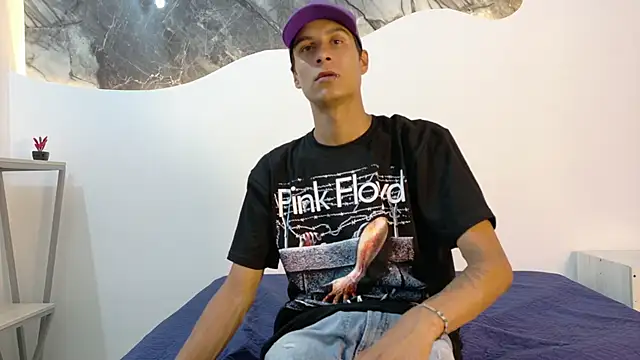 cameronsilverman online show from June 2026 07:37:01 PM