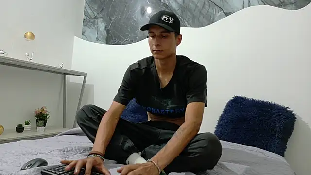 cameronsilverman online show from May 2026 07:50:02 PM
