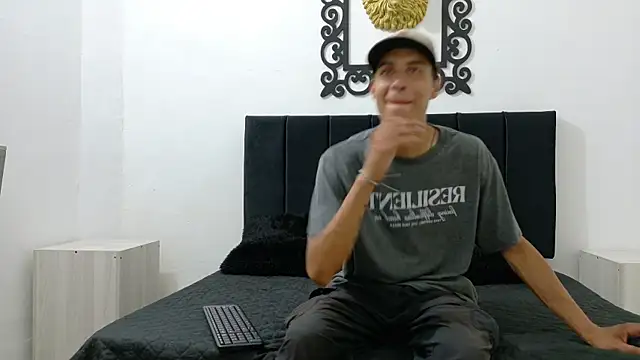 cameronsilverman online show from May 2026 07:23:01 PM