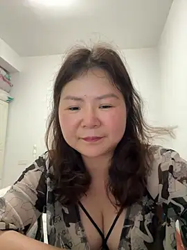 Snapshot of linda51863 chatting on May 2026 12:13:02 PM linda51863 online show from May 2026 12:13:02 PM