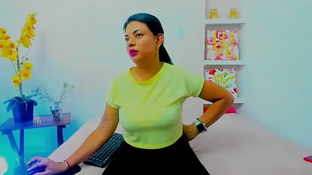 Snapshot of ChloeSmith9 chatting on June 2026 10:00:01 PM ChloeSmith9 online show from June 2026 10:00:01 PM