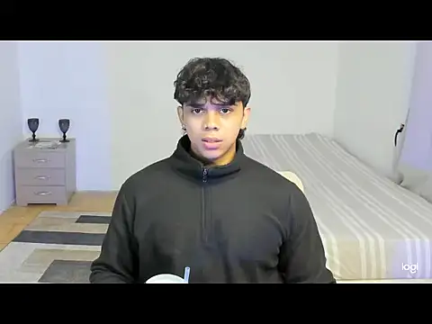 noahprada online show from May 2026 04:47:01 AM