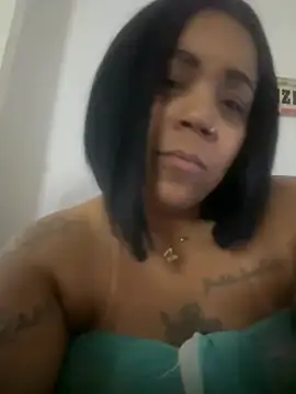 Snapshot of GianLavinnye chatting on May 2026 11:12:02 PM GianLavinnye online show from May 2026 11:12:02 PM