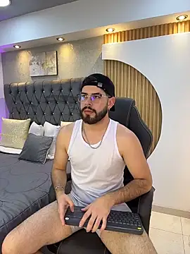 DomBoy  online show from May 2026 08:28:02 PM