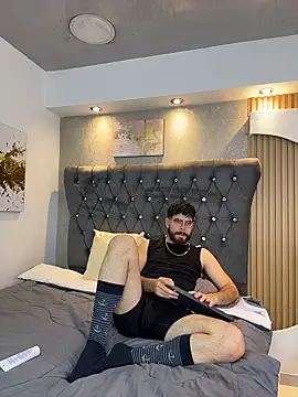 DomBoy  online show from May 2026 08:27:02 PM