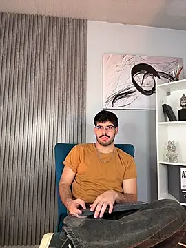 DomBoy  online show from June 2026 07:58:01 PM