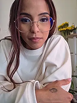 Snapshot of luna_latindoll chatting on May 2026 03:40:01 PM luna latindoll online show from May 2026 03:40:01 PM