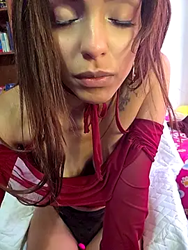 Snapshot of luna_latindoll chatting on May 2026 07:02:02 PM luna latindoll online show from May 2026 07:02:02 PM