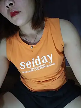 Hazel Nova online show from June 2026 01:44:02 PM