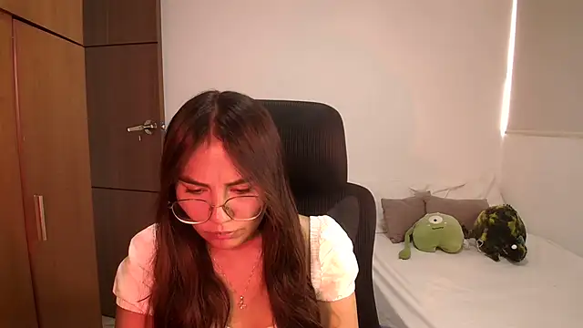 abbyyandmaxx online show from June 2026 04:12:01 PM