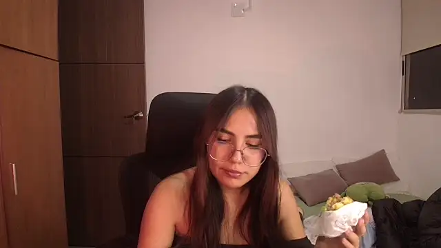 abbyyandmaxx online show from June 2026 03:19:02 AM