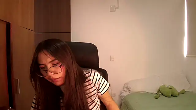 abbyyandmaxx online show from May 2026 04:56:01 PM