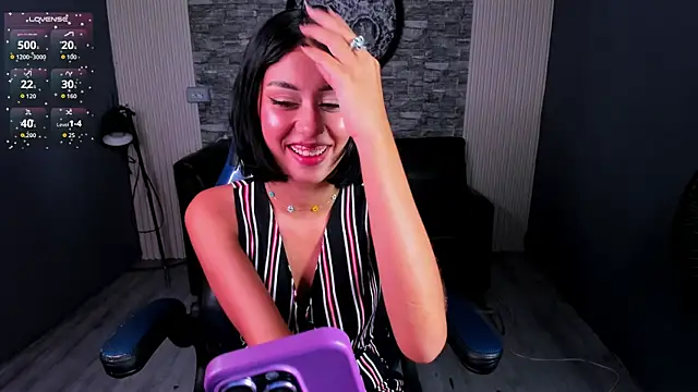 gemma 19  online show from June 2026 08:09:01 PM