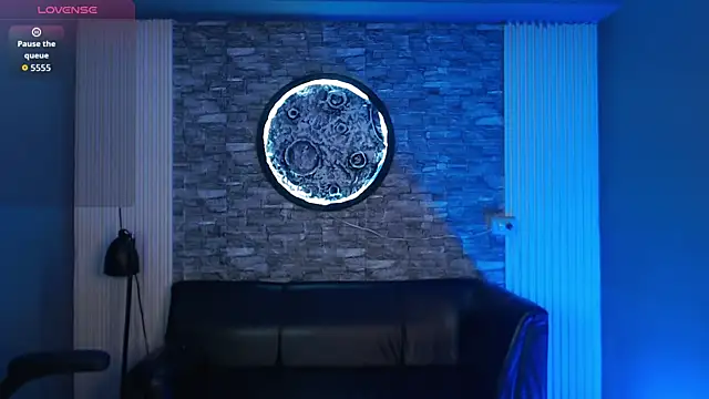 gemma 19  online show from July 2026 09:43:01 PM
