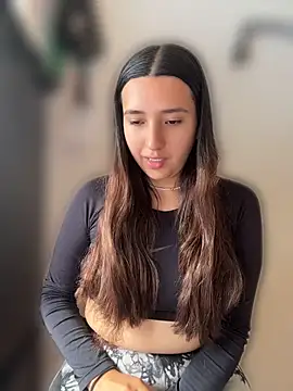 Alix Rousses20 online show from April 2026 05:30:01 PM