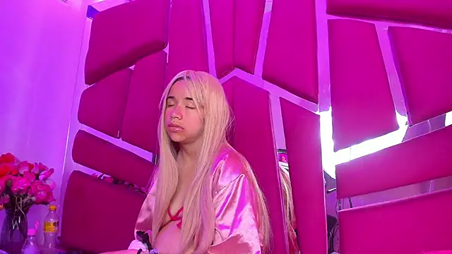 Snapshot of ivyqueen28 chatting on June 2026 09:53:01 AM ivyqueen28 online show from June 2026 09:53:01 AM