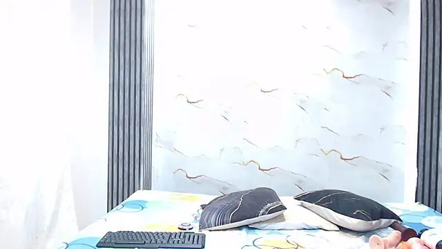 Snapshot of Liaa_cams chatting on May 2026 02:40:02 AM Liaa cams online show from May 2026 02:40:02 AM