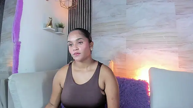 Snapshot of Liaa_cams chatting on May 2026 03:32:01 AM Liaa cams online show from May 2026 03:32:01 AM