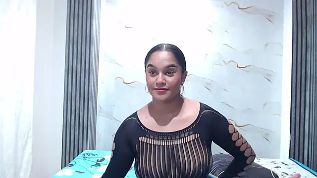 Snapshot of Liaa_cams chatting on June 2026 03:11:01 AM Liaa cams online show from June 2026 03:11:01 AM