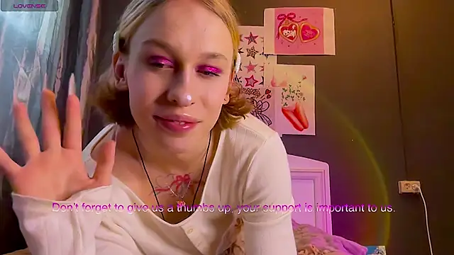 Snapshot of Miss_Amy00 chatting on May 2026 03:51:01 PM Miss Amy00 online show from May 2026 03:51:01 PM