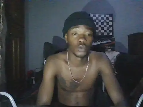 Snapshot of SowetoR500 chatting on May 2026 07:31:02 PM SowetoR500 online show from May 2026 07:31:02 PM