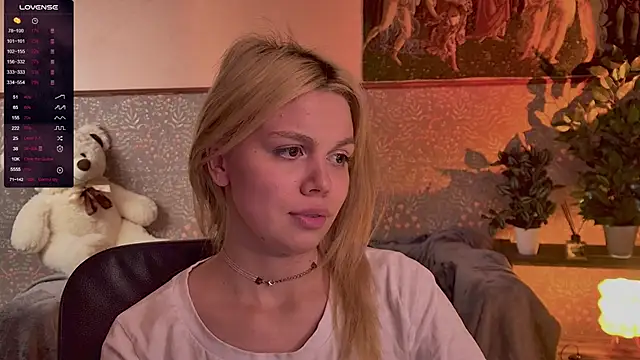 FloraLarsson online show from May 2026 10:37:02 AM