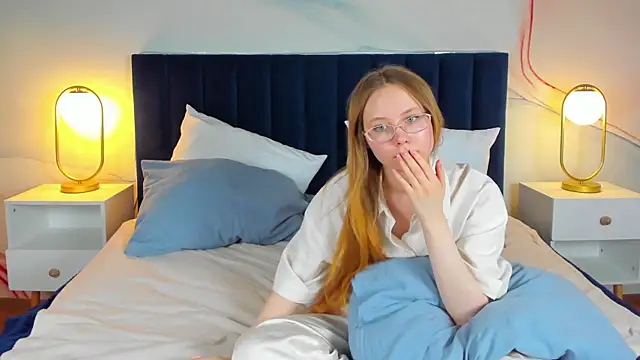 FloraLarsson online show from June 2026 02:33:01 PM