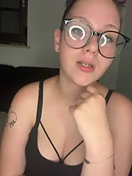 CuteBeaX online show from June 2026 07:58:02 PM