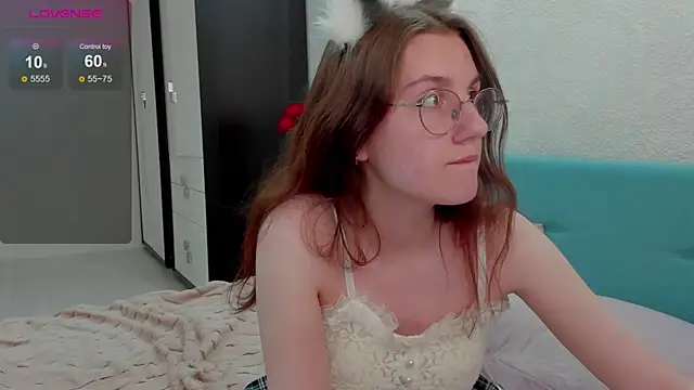 iMagdaLunna online show from May 2026 03:42:01 PM