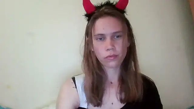 Lisahoppii online show from May 2026 05:05:02 PM