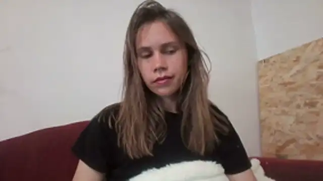 Lisahoppii online show from May 2026 03:07:02 PM