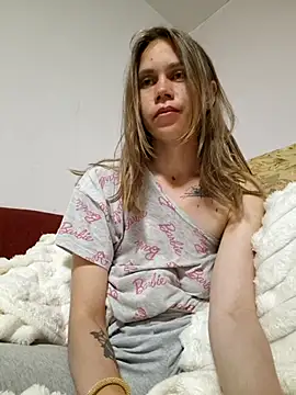 Lisahoppii online show from May 2026 09:57:02 PM