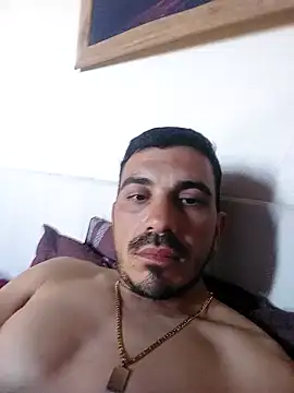 Valmorleandro21 online show from April 2026 11:03:02 AM