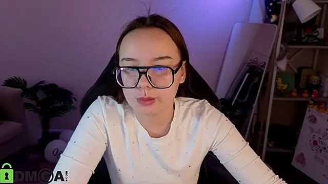 Snapshot of Eva_Cutties chatting on May 2026 09:34:02 AM Eva Cutties online show from May 2026 09:34:02 AM