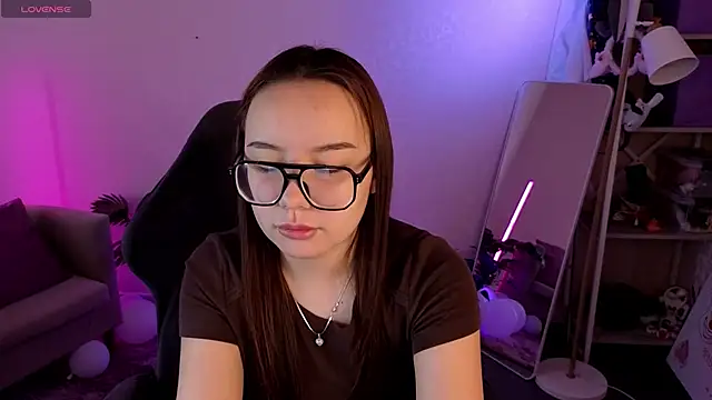 Snapshot of Eva_Cutties chatting on May 2026 09:20:02 AM Eva Cutties online show from May 2026 09:20:02 AM