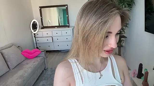 Snapshot of Victoria_Jess chatting on May 2026 11:25:01 AM Victoria Jess online show from May 2026 11:25:01 AM