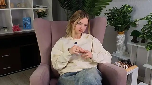 RosannPritchard online show from April 2026 01:51:02 PM