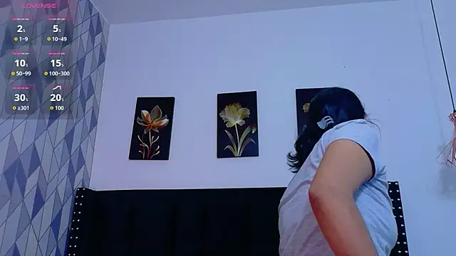 NaughtyyMommyyy online show from May 2026 12:59:02 PM