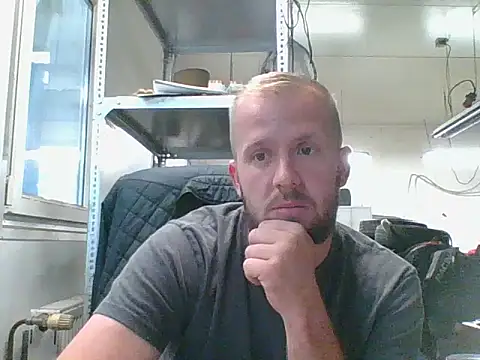 Snapshot of bardiauto chatting on July 2026 04:32:02 AM bardiauto online show from July 2026 04:32:02 AM
